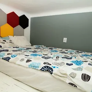 żelazna Apartament